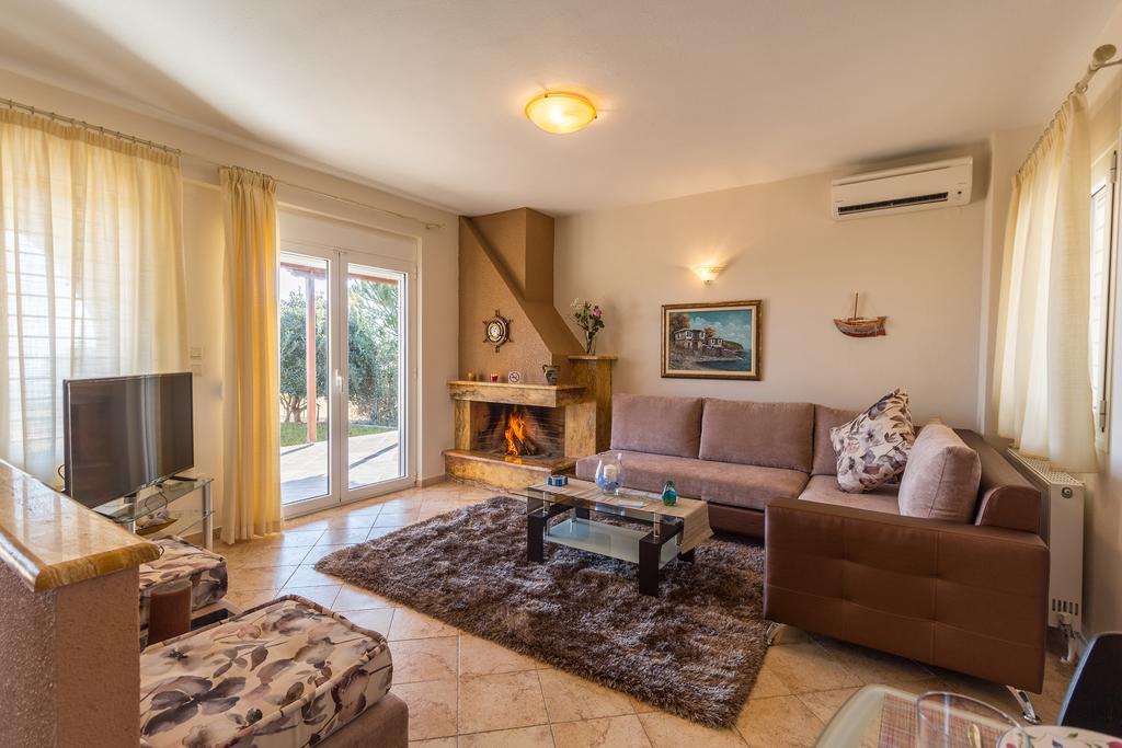 Villa Nefeli Akti Salonikiou B Agios Nikolaos  Exterior foto